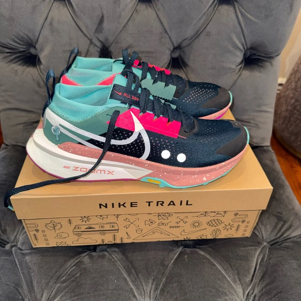 Nike ZoomX Shoes - Picture 2 of 3
